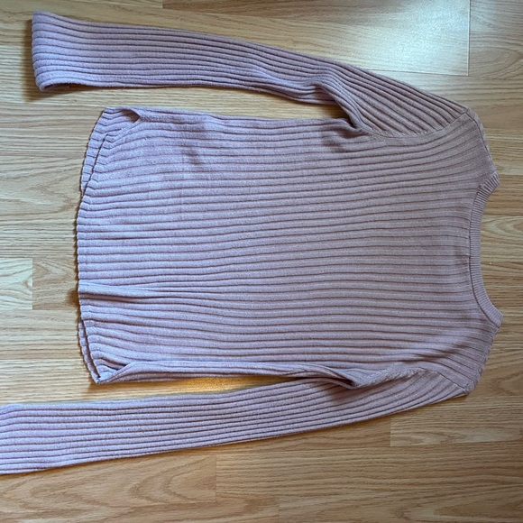 Pale pink ribbed long sleeve - Picture 2 of 3